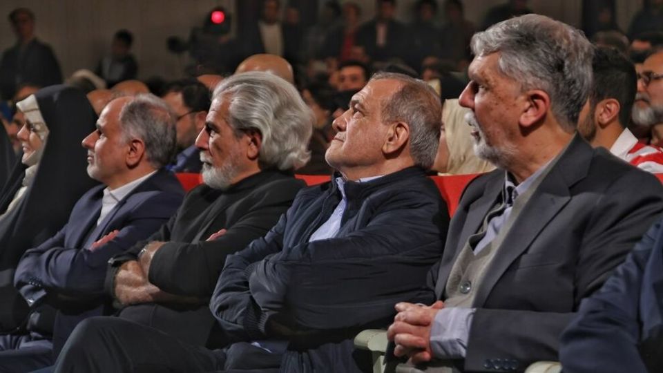 سیمرغ ها بر شانه برگزیدگان نشستند